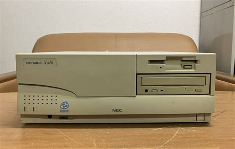 th-855120025.jpg
