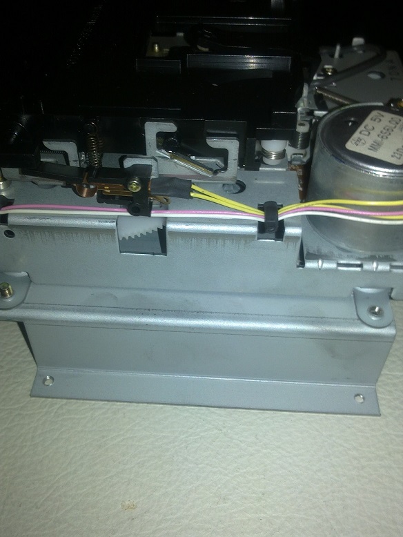 quick disk ontop of stand